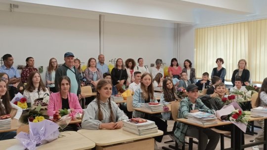 Și-au revăzut sala de clasă renovată din munca lor. Care a fost prima reacție a elevilor de la "Mircea Cristea"