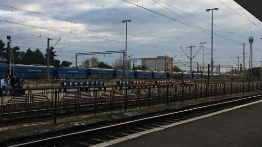 Sindicatele de la CFR au anunţat pentru mâine o grevă de avertisment