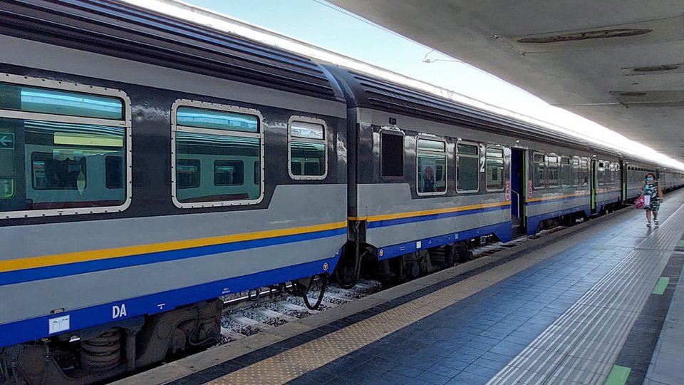 Întârzieri de peste 120 de minute, în urma grevei de avertisment a sindicaliștilor CFR