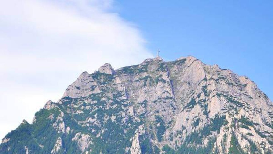 Ceremonie dedicată împlinirii a 95 de ani de la inaugurarea monumentului Crucea Caraiman