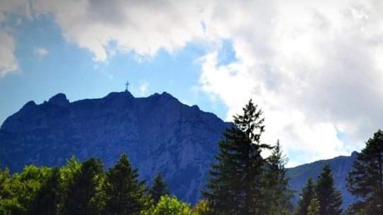 Ceremonialul militar şi religios de la Crucea Caraiman a fost reprogramat pentru duminică