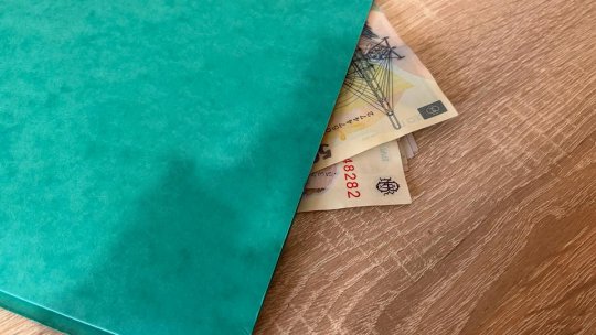 O femeie a încercat să dea mită la Serviciul Permise Auto, pentru a trece proba teoretică