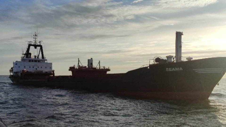 Impactul cu o mină marină este una dintre ipoteze, în cazul exploziei de pe nava de la Sulina