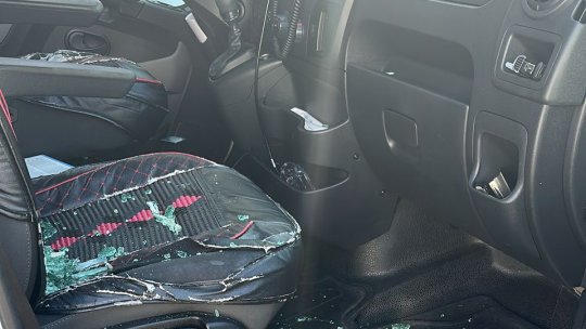 O posibilă urgență s-a lăsat cu pagube pentru Serviciul de Ambulanță. Un medic a fost rănit