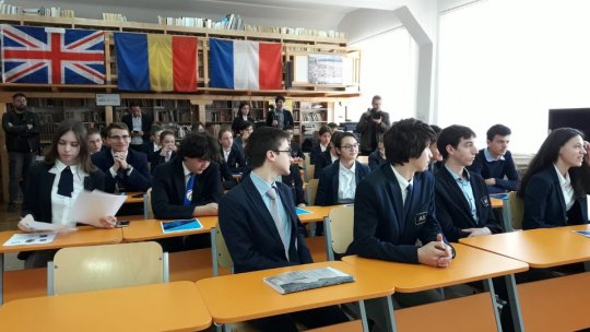 Aproape 90.000 de elevi din judetul Brasov vor incepe cursurile pe 11 septembrie