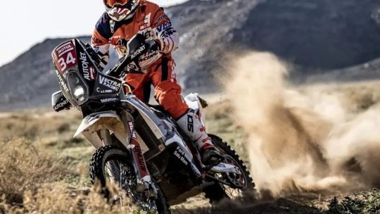 Pilotul român Emanuel Gyenes, locul 27 la clasa moto în etapa regină a Raliului Dakar