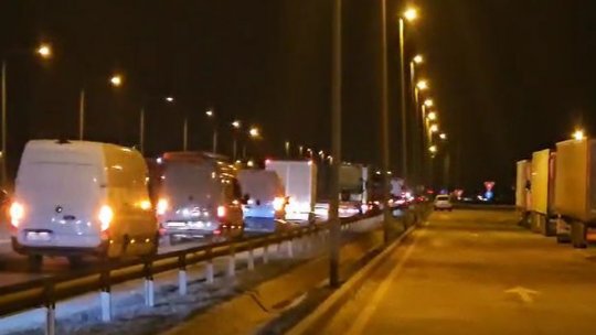 VIDEO Continuă protestele transportatorilor pe Ocolitoarea Brașovului