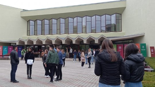 Profesorul universitar acuzat că a cerut favoruri sexuale ar putea fi concediat