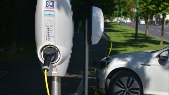 Regulamentul pentru stațiile de reîncărcare a vehiculelor electrice și hibrid, în dezbatere