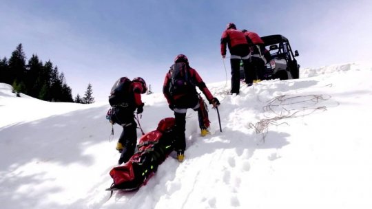 Cum reacționați în cazul în care sunteți martorii unui accident pe pârtie?