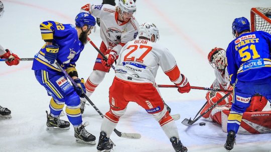 O nouă victorie spectaculoasă pentru hocheiștii de la Corona Brașov