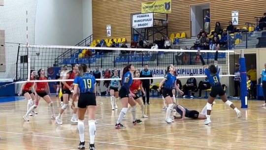 În Divizia A1 de volei feminin, Corona Brașov a pierdut pe teren propriu cu CSM Lugoj
