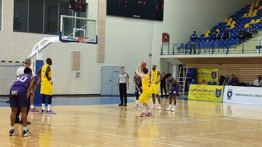 Corona Brașov a debutat cu o înfrângere în prima grupă valorică în Liga Națională de Baschet Masculin