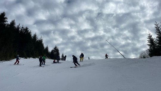 Minime pozitive, în această dimineață, în Poiana Brașov. Unde se mai poate schia?