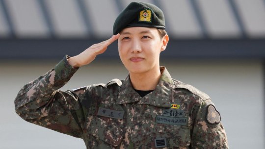 J-Hope, membru al grupului K-pop BTS, și-a încheiat stagiul militar