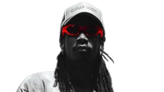 Rapperul Wiz Khalifa, trimis în judecată de DIICOT Constanța pentru consum de droguri