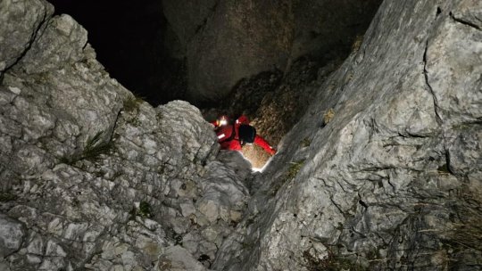 Intervenție dificilă pentru salvatorii montani, sâmbătă spre duminică noaptea