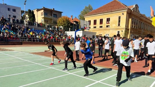 Atletism: Aproape 500 de copii au participat la “Cupa de toamnă Luca Brașov”