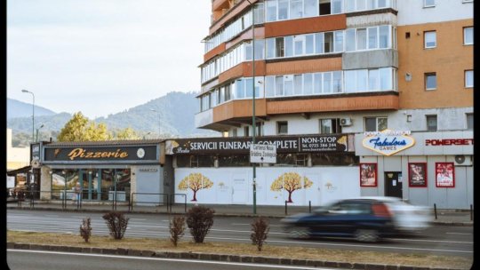 Dependența tăcută: cine și cum confruntă adicția de jocuri de noroc în România