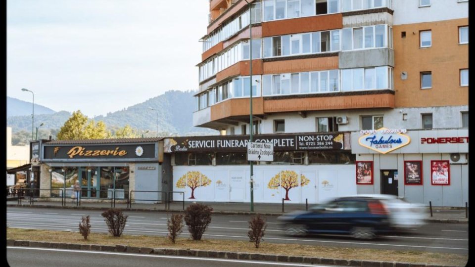 Dependența tăcută: cine și cum confruntă adicția de jocuri de noroc în România
