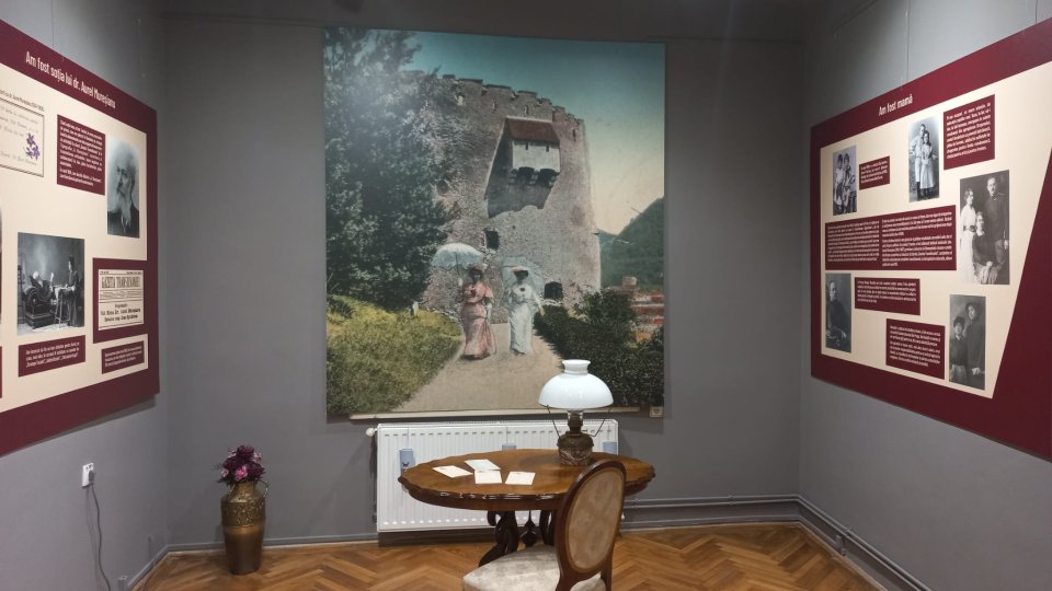 Expoziție despre Elena Mureșianu