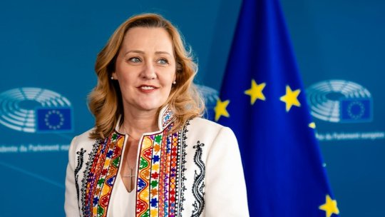 Elena Lasconi: „Vrem să scădem taxele pe muncă şi taxele pentru micro-întreprinderi”