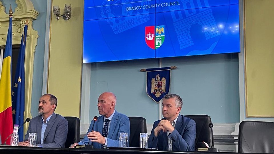 Consiliul Județean va reabilita un tronson de 700 de metri din drumul de la Sâmbăta