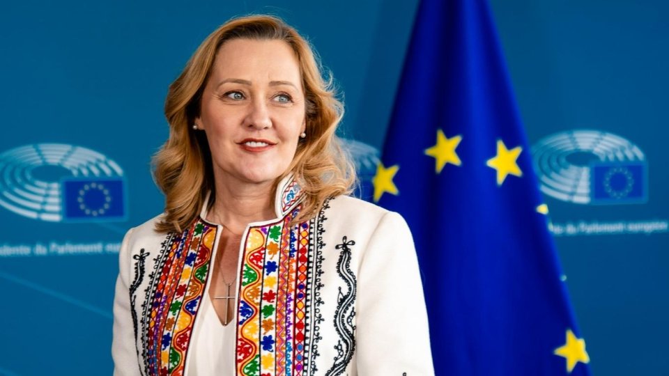 Elena Lasconi: Reducerea taxelor în cazul persoanelor care muncesc