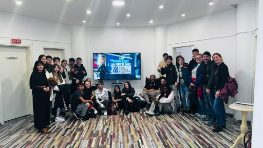 Tineri români și germani, în căutarea știrilor reale la Radio România Brașov | Audio