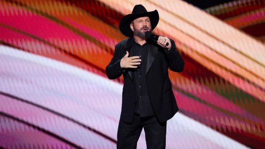 Regele muzicii country, Garth Brooks, acuzat de viol