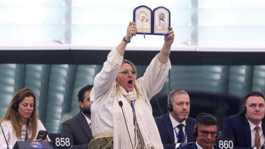 Eurodeputata Diana Şoşoacă a fost sancţionată pentru comportamentul neadecvat