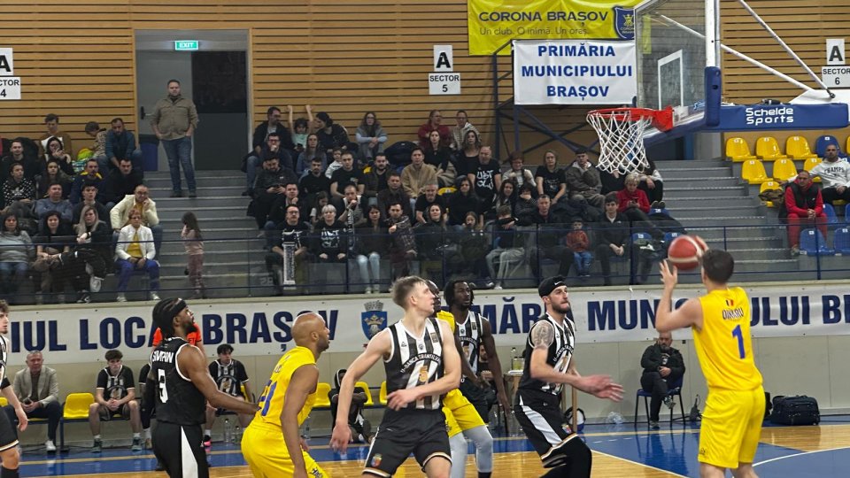Baschet masculin: Corona Brașov, eșec la scor contra campioanei U-BT Cluj-Napoca (GALERIE FOTO)