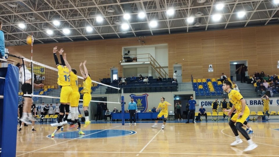 Volei: Victorie facilă pentru echipa de volei masculin Corona Brașov în Divizia A1