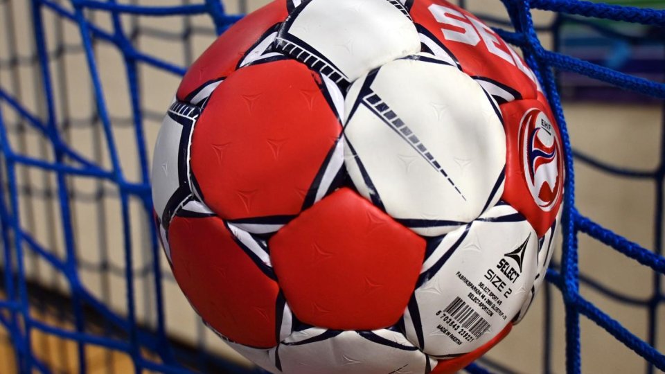 Handbal feminin: Șapte jucătoare de la Brașov, la stagiul de pregătire al echipei naționale de junioare