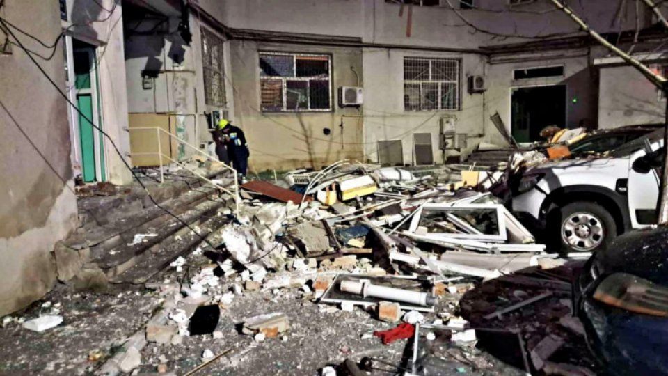 BRĂILA: 16 apartamente, o grădiniță și 7 autoturisme, afectate în urma unei explozii într-un bloc