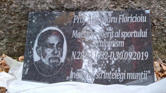Placă în memoria alpinistului Alexandru Floricioiu, în Bucegi
