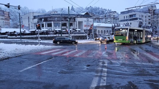 FOTO 47 de utilaje de deszăpezire au acționat în municipiul Brașov