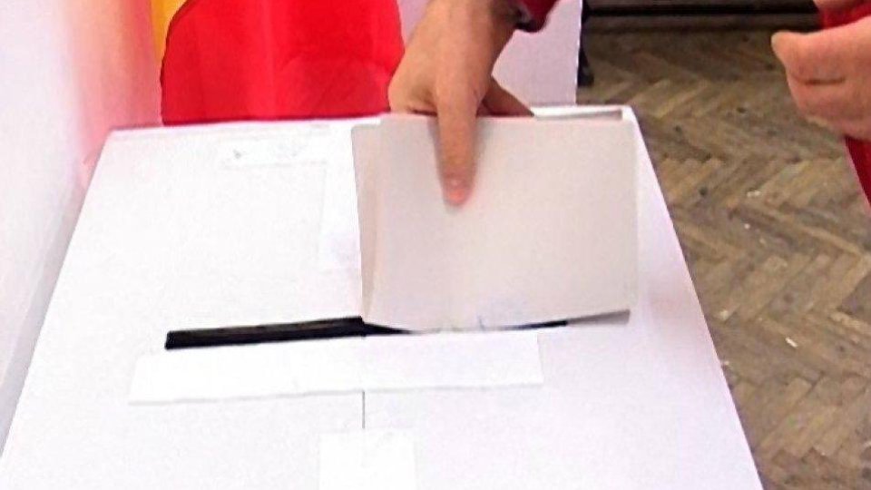Duminică, 24 noiembrie, are loc primul tur al alegerilor prezidențiale