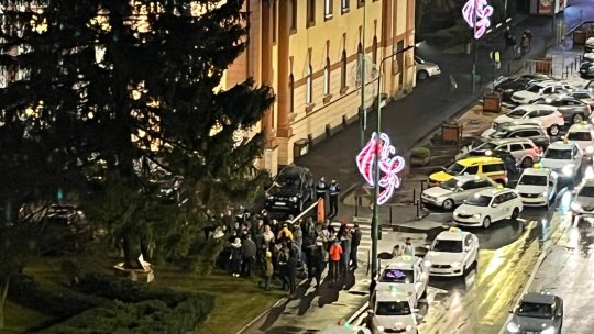 Protest în fața Prefecturii Brașov