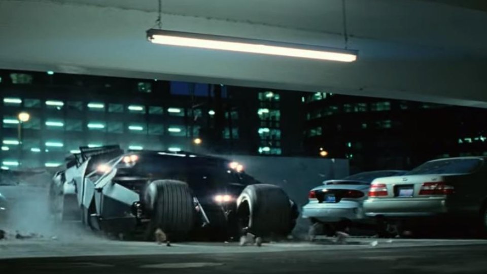 10 vehicule Tumbler în ediție limitată pentru fanii universului Batman