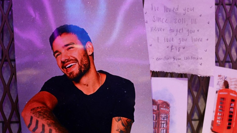 Trei persoane, inculpate în cazul morții cântăreţului Liam Payne