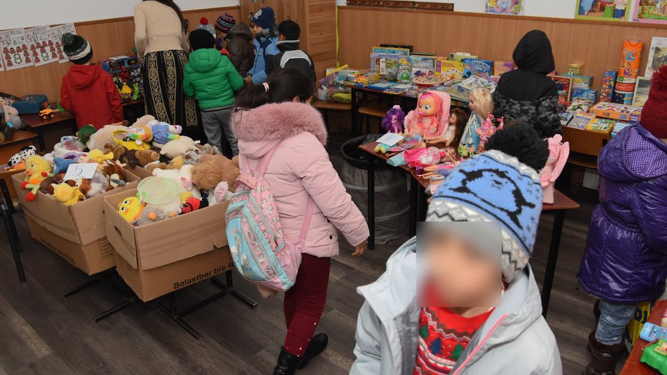 Colinde pentru copiii defavorizați