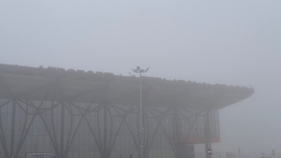 Ceața afectează, în continuare, programul zborurilor de pe Aeroportul Internațional Brașov