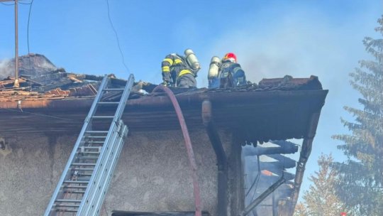 Sfaturile pompierilor pentru prevenirea incendiilor, de sărbători