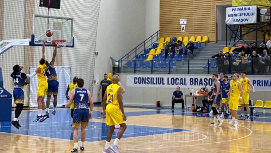 Baschet: Corona Brașov a reușit un succes facil în fața celor de la CSM Constanța
