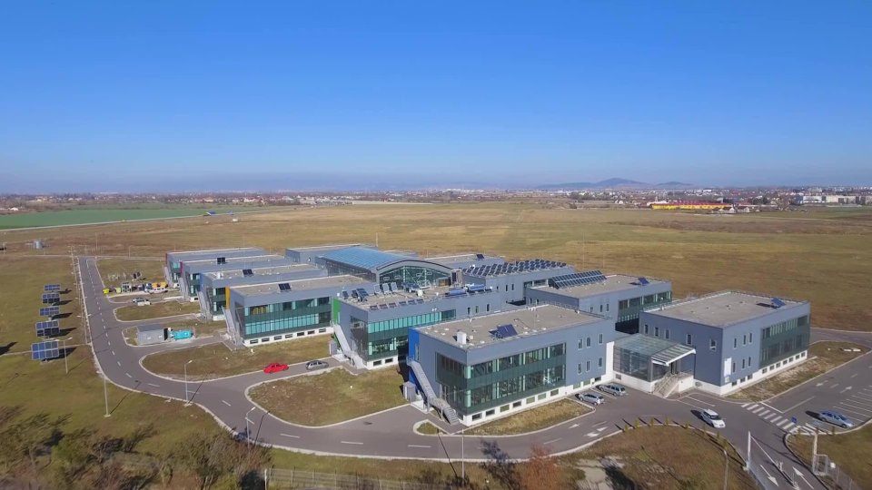 După aproape 3 decenii de cercetare la cel mai înalt nivel în Statele Unite ale Americii, a revenit în orașul natal Brașov