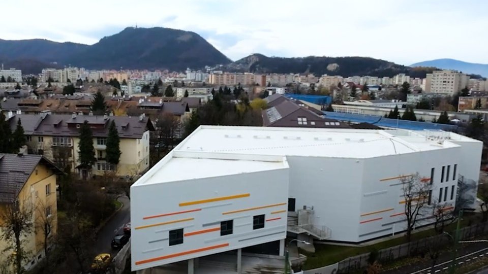 Noua sală de sport a Școlii Gimnaziale nr.2 va fi amenajată doar pentru elevi