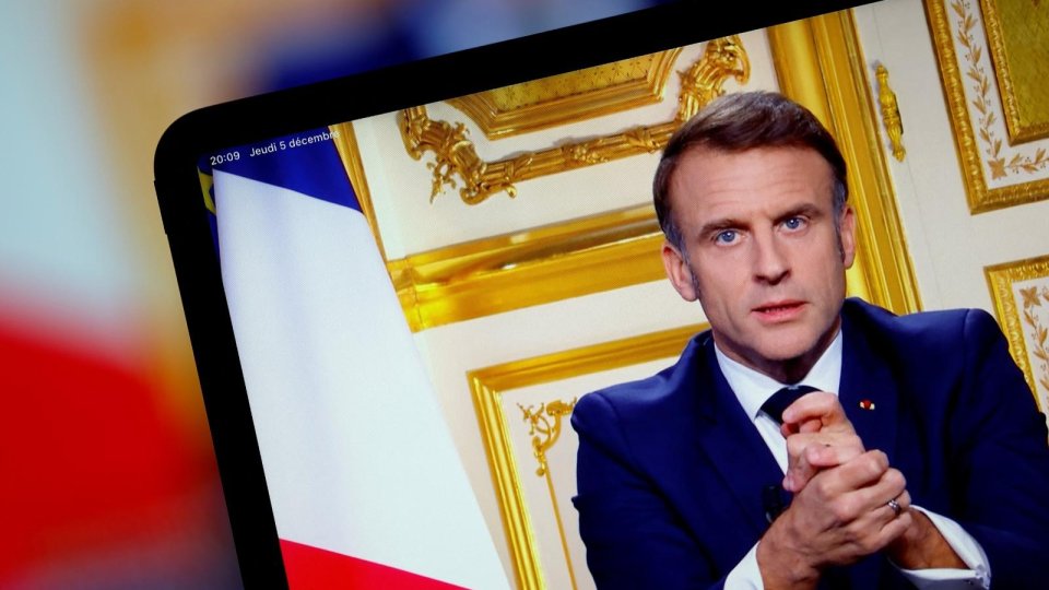 Preşedintele Emmanuel Macron a dat asigurări că îşi va duce mandatul la final