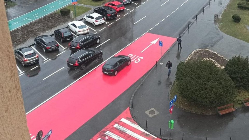 Piste de bicicletă pe benzile dedicate de autobuze