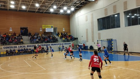 Victorie extrem de importantă pentru handbalistele de la Corona Brașov în Liga Florilor